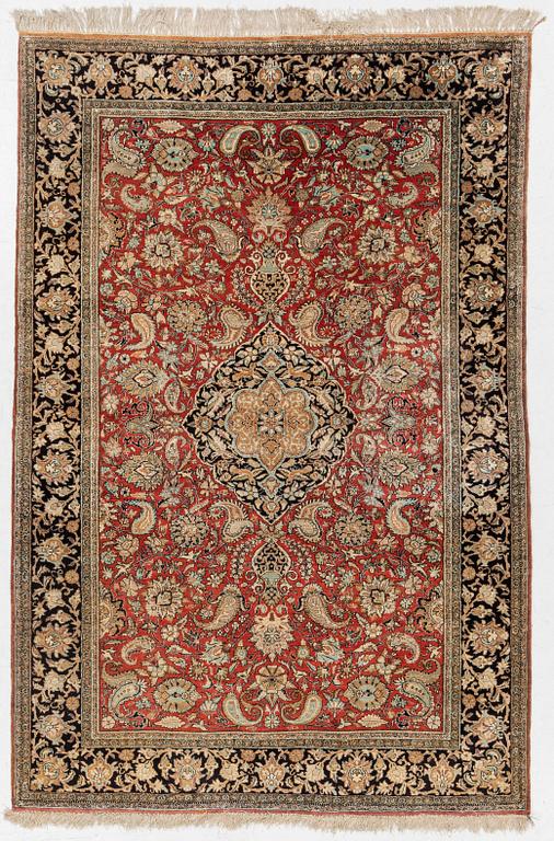 Carpet, oriental, approx. 207 x 138 cm.