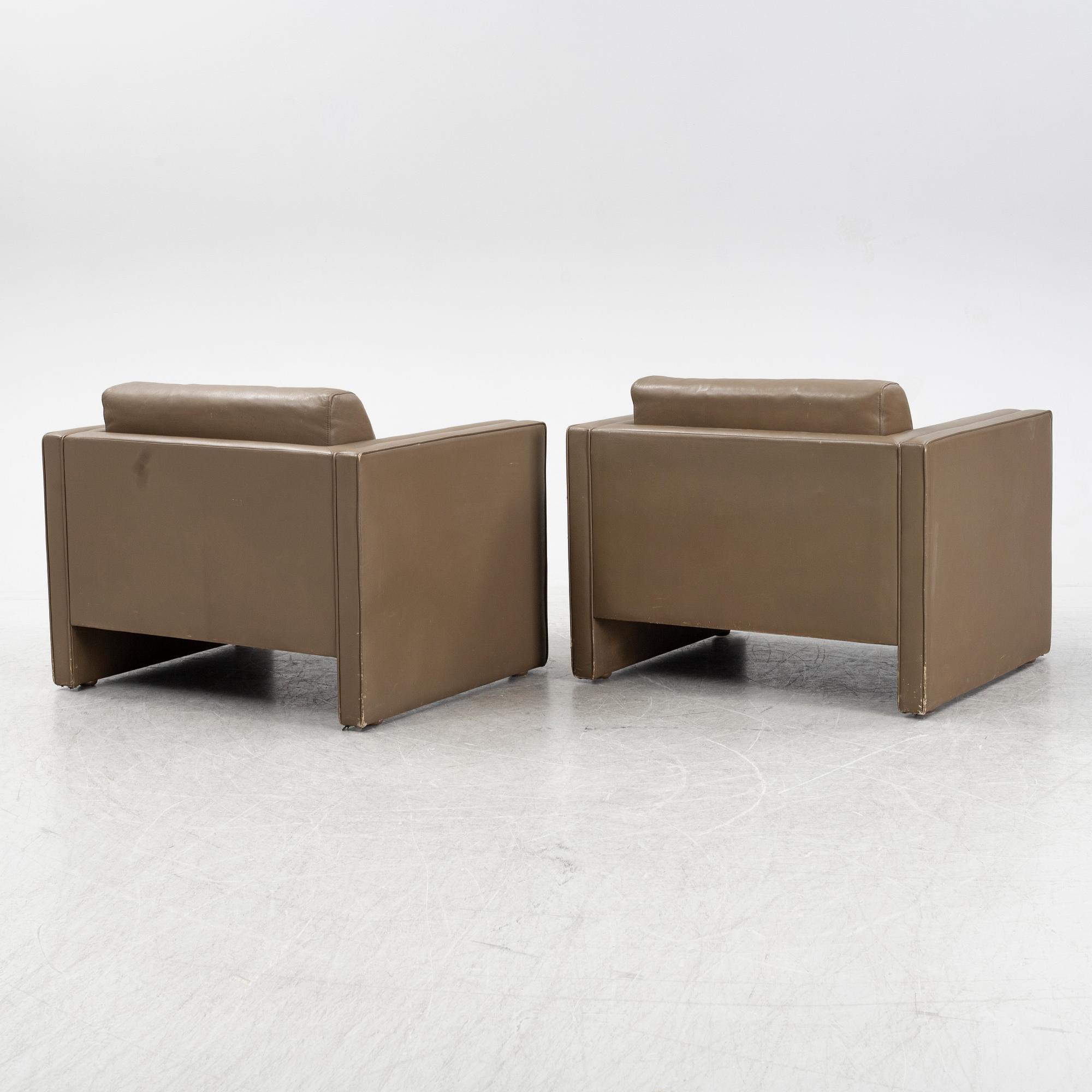 Jürgen Lange,  a pair of 'Studio' leather lounge chairs from Walter Knoll, Germany.