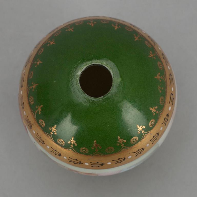 PÅSKÄGG, porslin, sannolikt Kuznetsov, 1900-talets början.