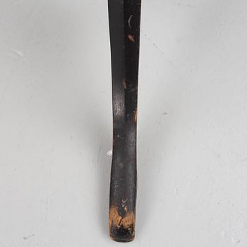 A mahogany tilt-top table by L. W. Lundelius (master in Stockholm 1818-57).