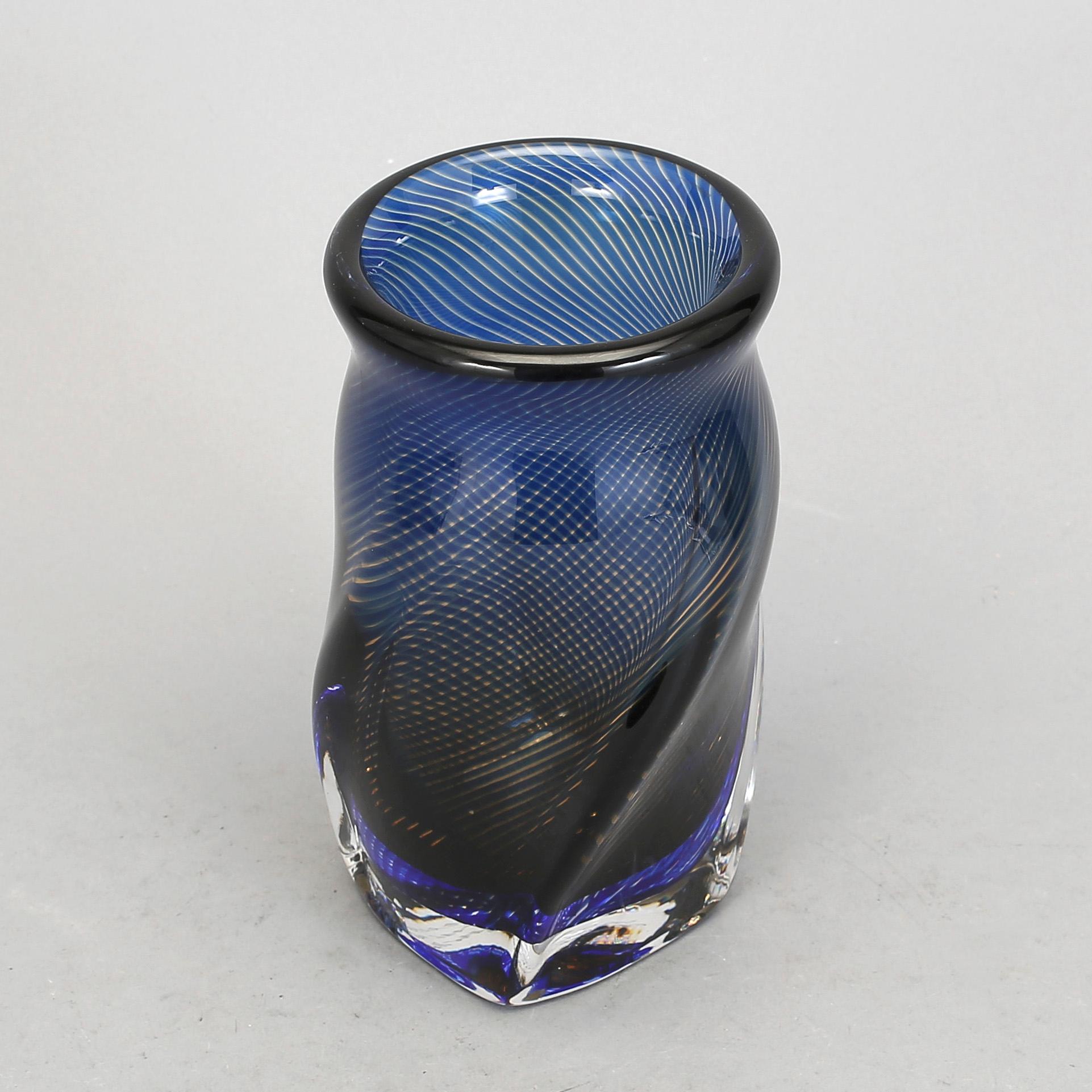 VAS, glas, Edward Hald, Orrefors, Slipgraal, 1973.