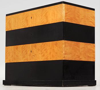 An Axel Einar Hjorth birch chest of drawers, 'Grand', Nordiska Kompaniet, NK, Stockholm 1930.