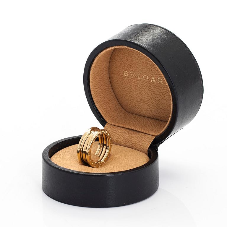 Bulgari, an 18K gold 'B.Zero1' ring.