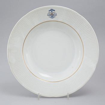 SERVIS, 119 delar, "Swedish Grace" med monogram, porslin, Rörstrand, 1900-tal.