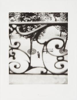 WILLY RONIS, Limited Edition Portfolio with 12 Collotype Plates, signed and numbered 238/290 on the colophon.