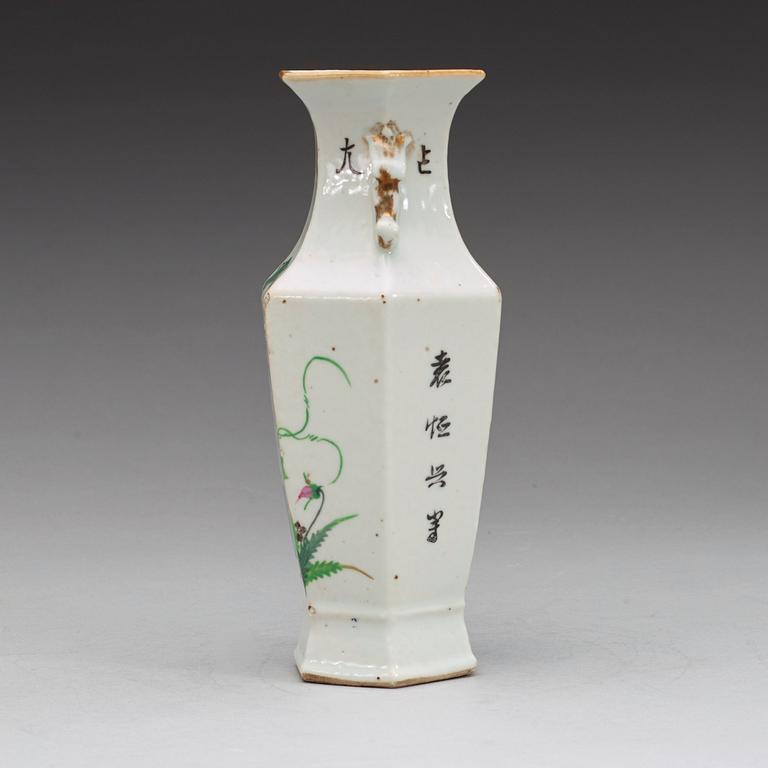 A hexagonal vase enameled with flowers and calligraphy, Republic era (1912-1949).