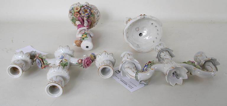 KANDELABRAR, ett par, porslin, Schierholtz.