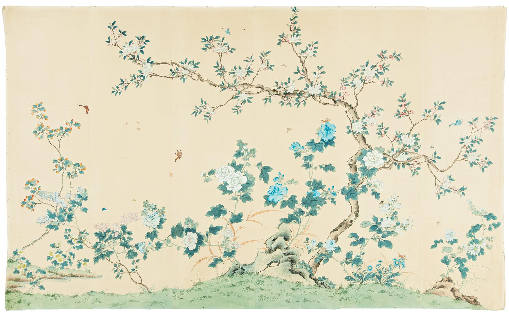 HANDMÅLADE SIDENTAPETER, blomstermotiv, troligen sen Qingdynastin/Republik, tidigt 1900-tal.