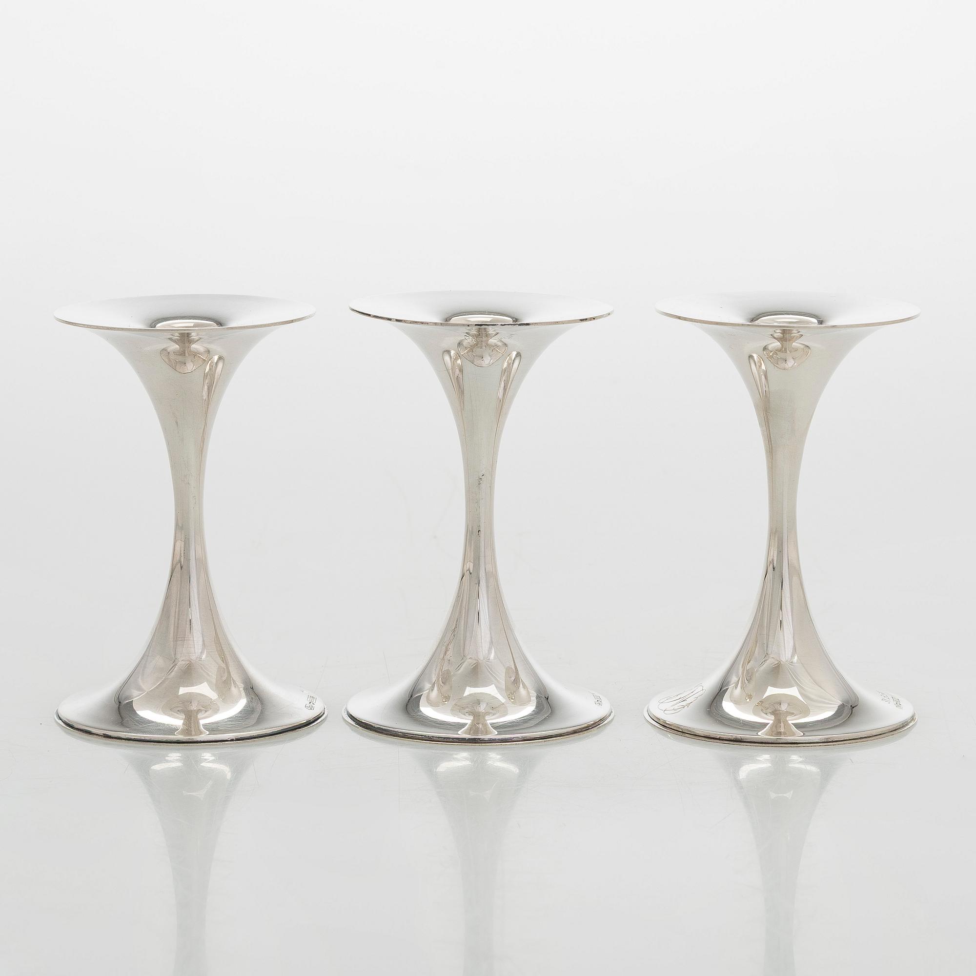 Tapio Wirkkala, kynttilänjalkoja, 3 kpl, "Trumpetti", Kultakeskus Hämeenlinna 1984-1988.