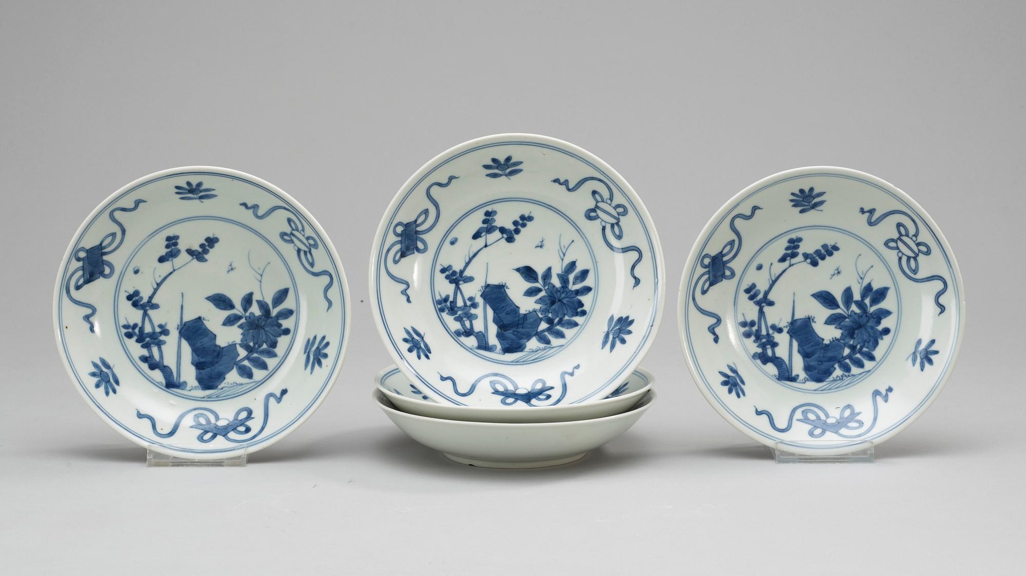 SKÅLFAT, 5 st, porslin, Japan 1800-tal.