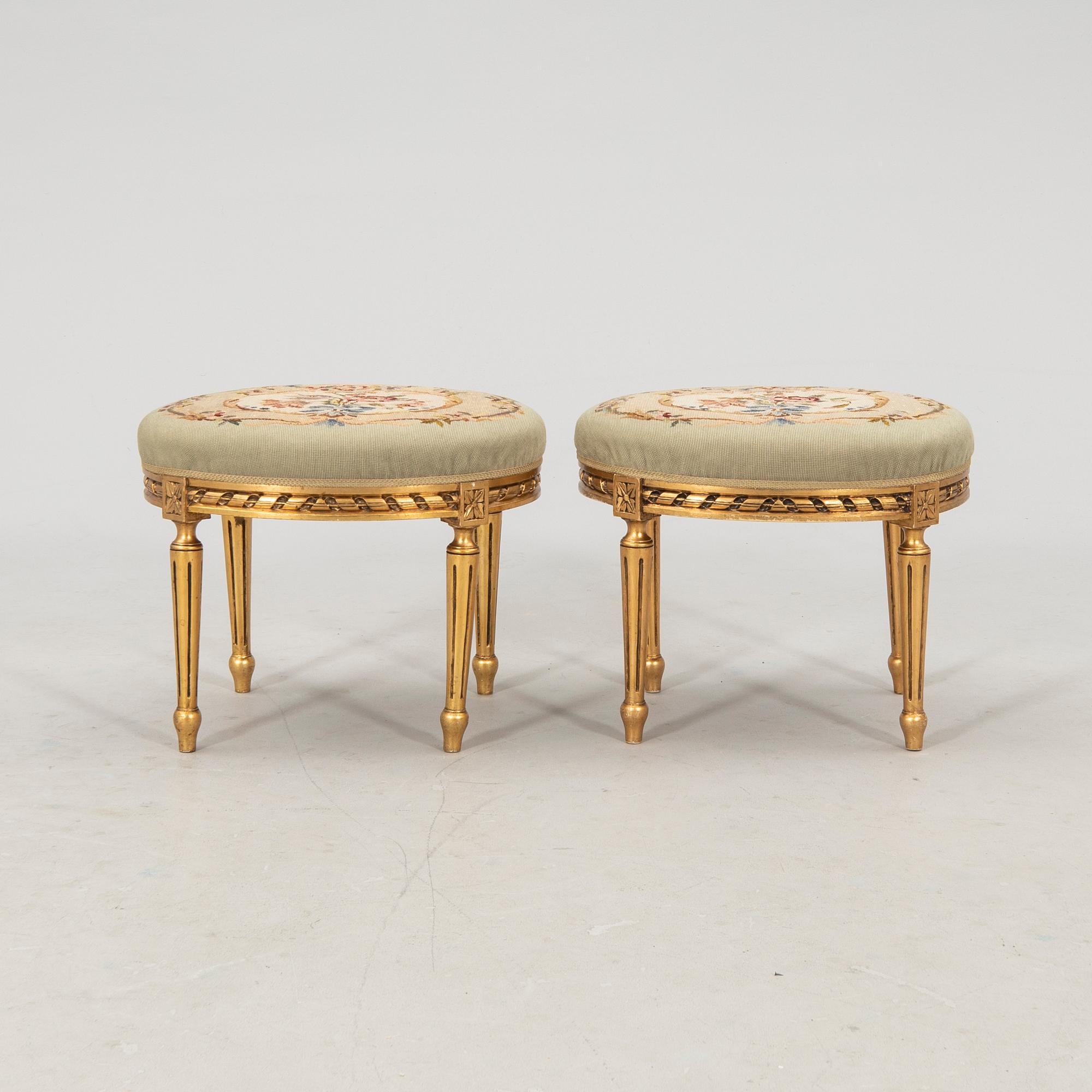 Stools, a pair in Gustavian style, circa 1900.