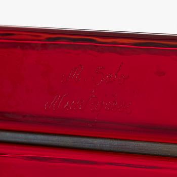Markku Salo, glasskulptur, "Blushes Easily", signerad M. Salo Nuutajärvi.