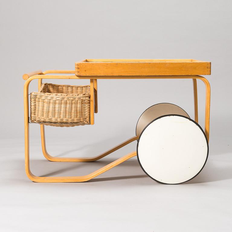 Alvar Aalto, a 1970's '900' tea trolley for Artek.