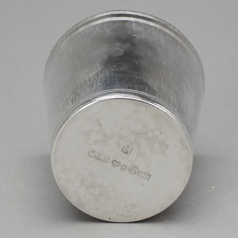 BÄGARE, silver, CG Hallberg, Stockholm, 1949. Vikt ca 235g.