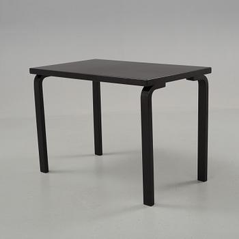 Alvar Aalto, 4 chairs and a table, probably Artek.