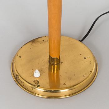 Lisa Johansson-Pape, a mid-20th century table lamp, model 2055, Stockmann Orno.