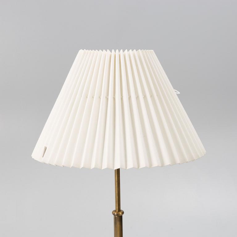 Josef Frank, floor lamp, model G 2326, Svenskt Tenn.