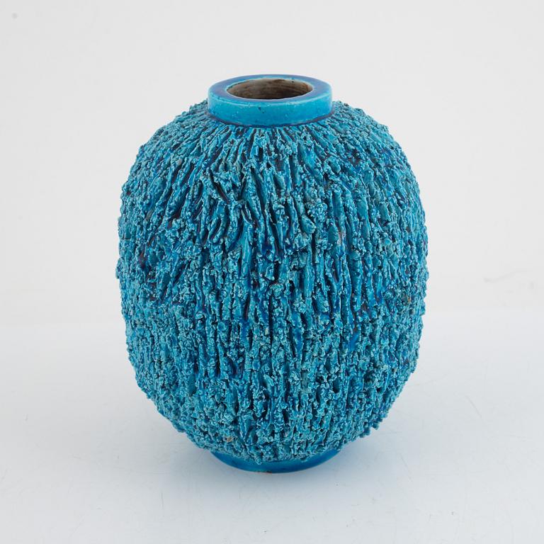 Gunnar Nylund, vase, "Hedgehog Vase", Rörstrand.