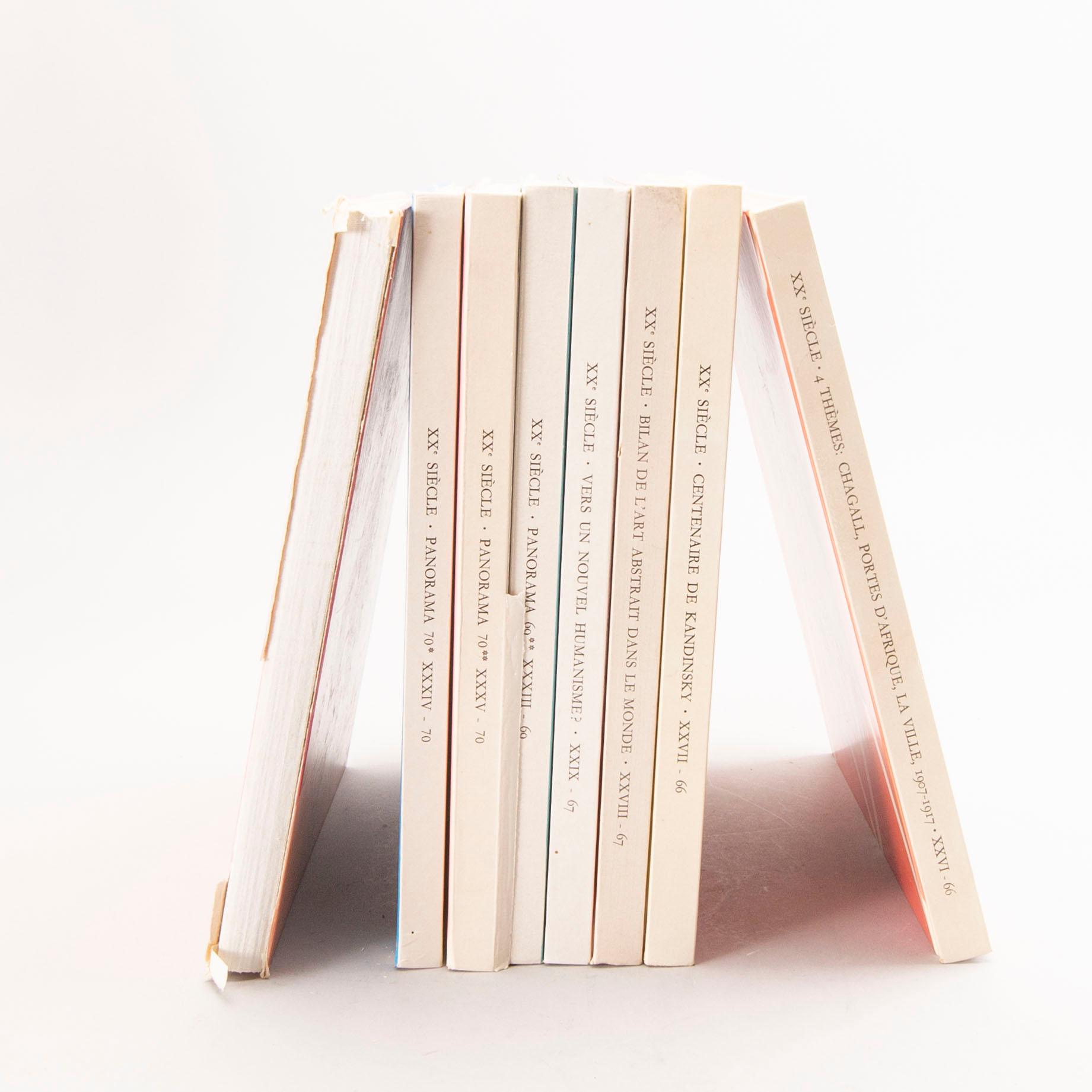 Böcker/Tidskrifter 8 vol "XXe Siécle" 1965-1970.