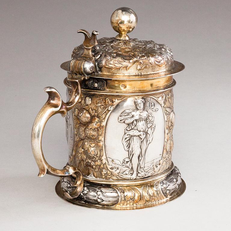 ADOLF GAAP, A parcel-gilt silver tankard, Augsburg, Germany 1690-1695.