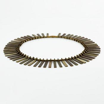 Inga-Britt "Ibe" Dahlquist, a necklace, bronze, "Nefertiti".