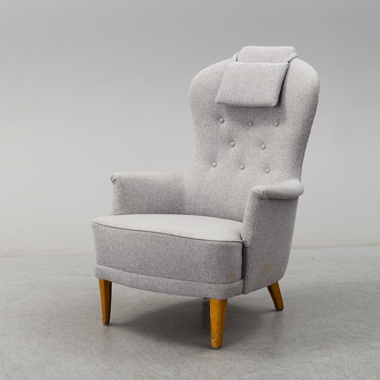 A 'Farmor' easy chair by Carl Malmsten, late 20th century.