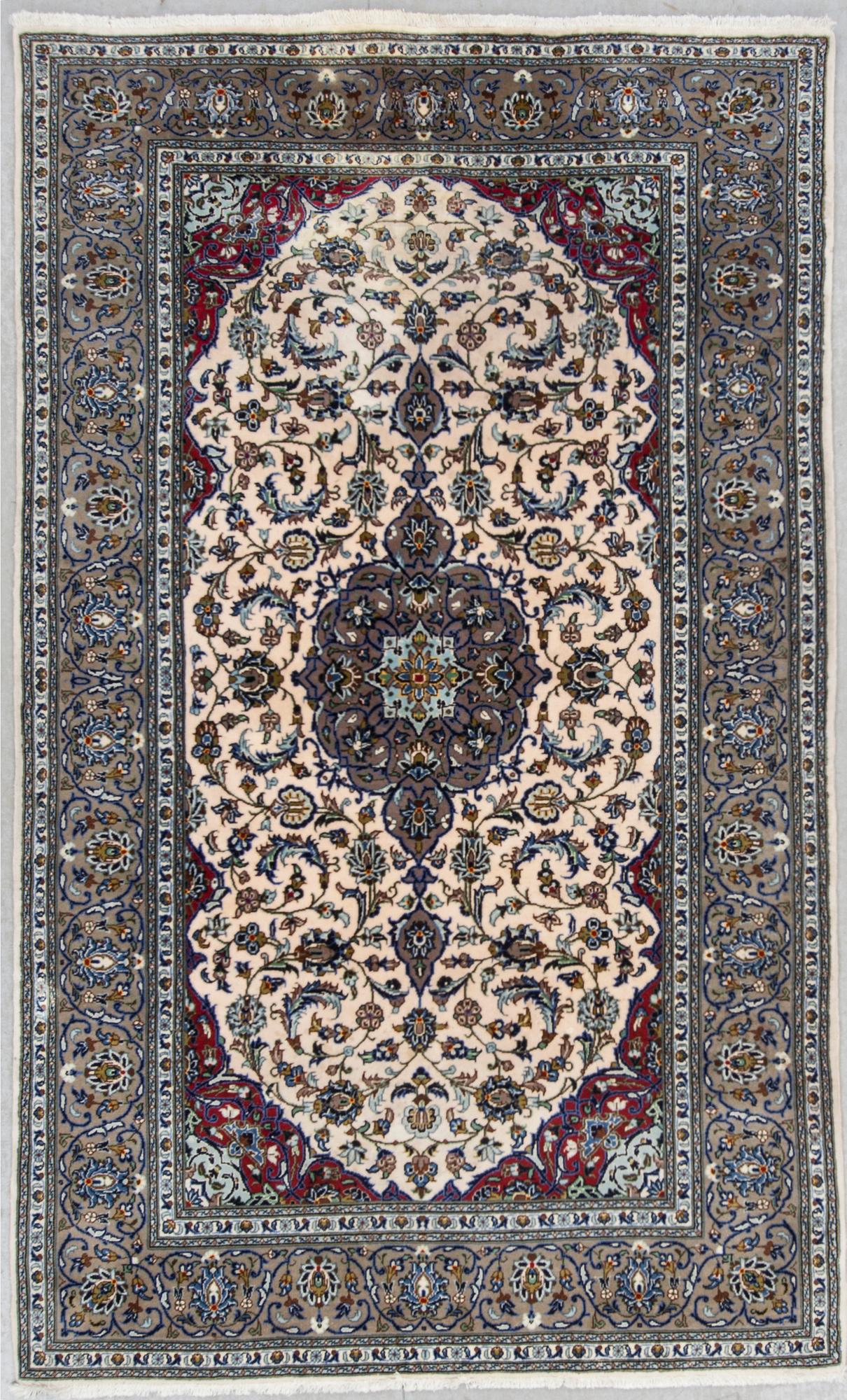 MATTA, old, Keshan, ca 240 x 149 cm.