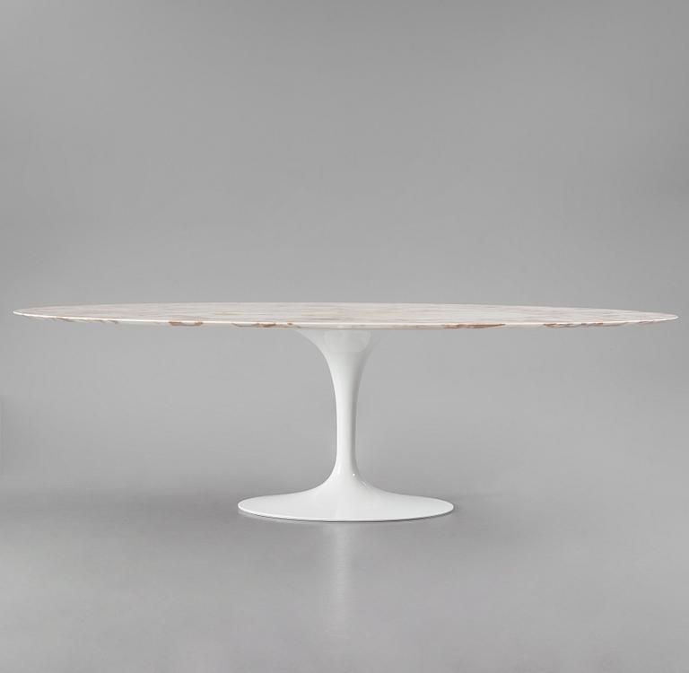 Eero Saarinen, a 'Tulip' dining table, Knoll International, 2017.