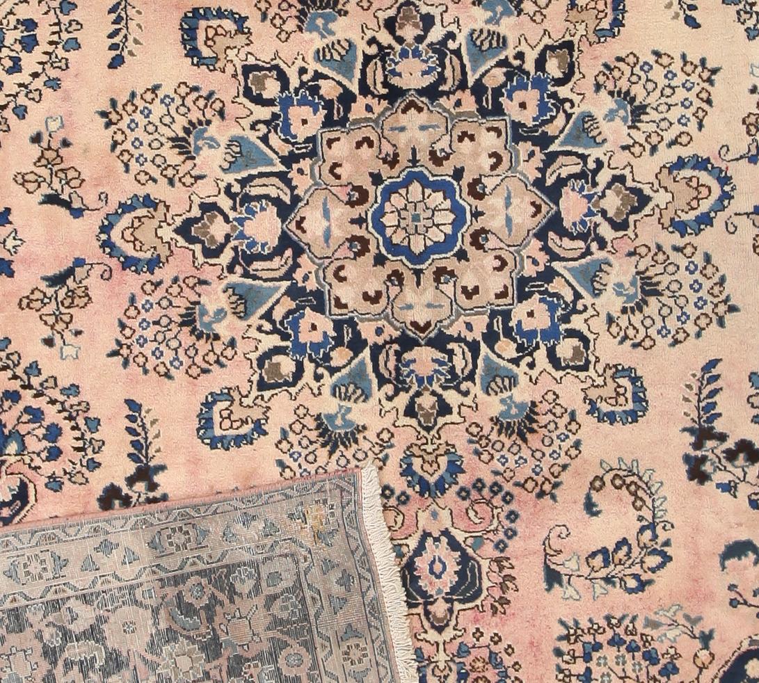 MATTA, Sarouk, old. Ca 335 x 240 cm.