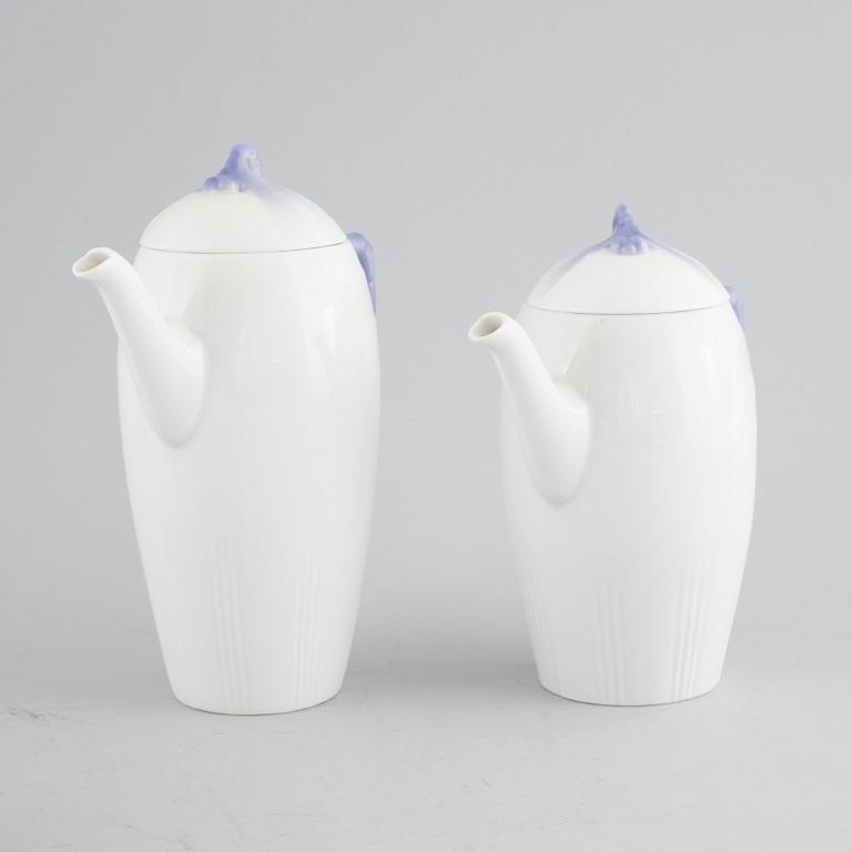 An 20 jugend piece coffee service, "Trollsländan" by Alf Wallander, Rörstrand, around year 1910.