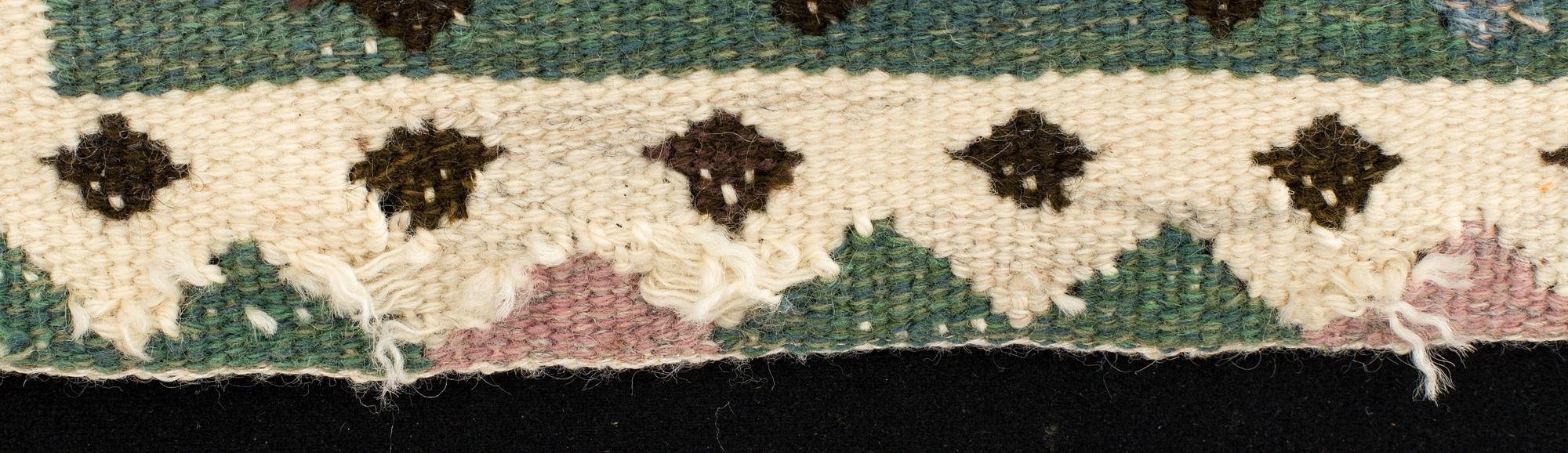 VÄVNAD, "Knoppen", gobelängteknik, Signerad AB MMF ca 91 x 49 cm.