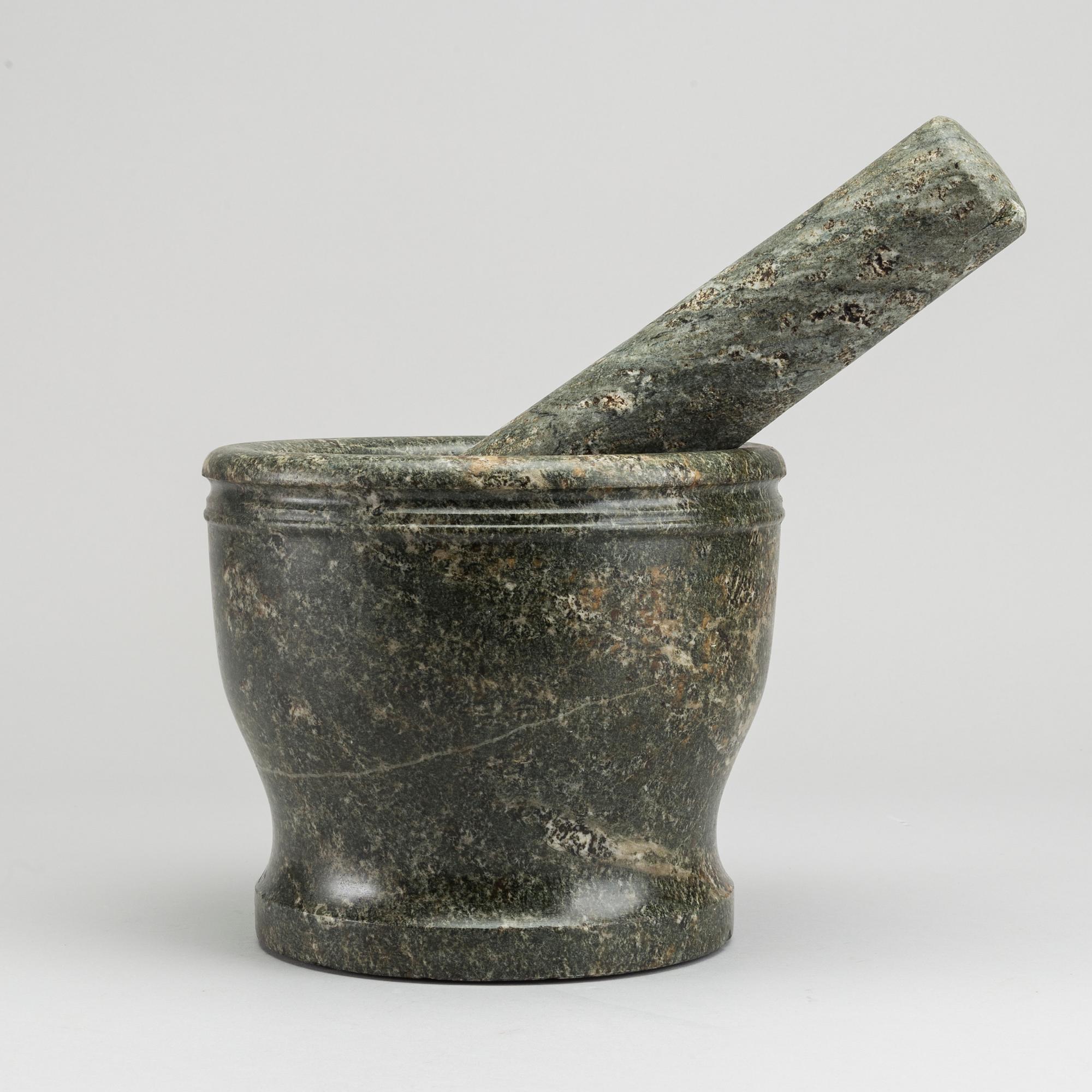 MORTEL MED STÖT, marmor.