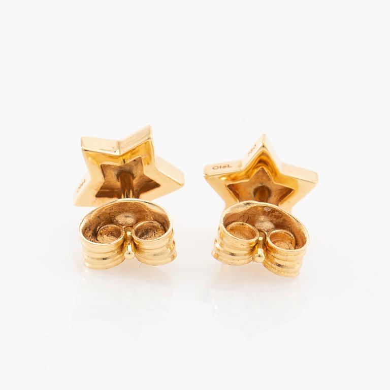 Ole Lynggaard, Earrings a pair of 18K gold.