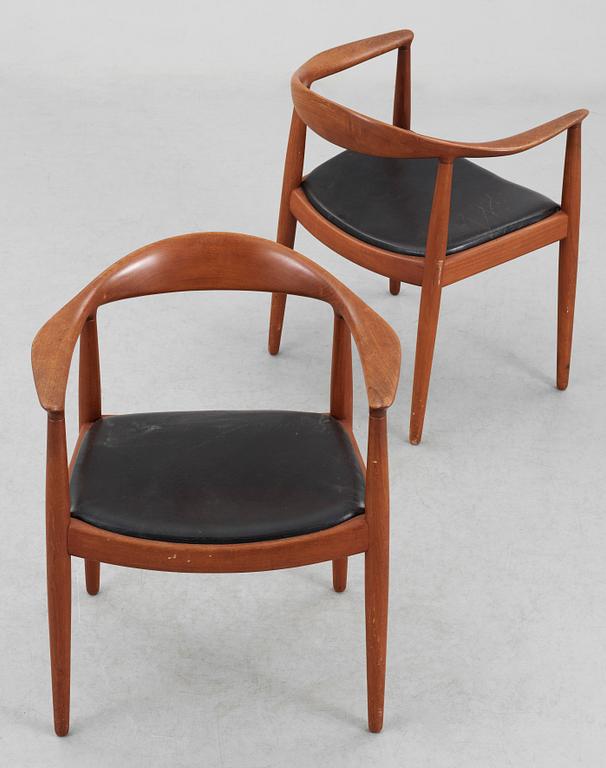 KARMSTOLAR, ett par, Hans J Wegner,"The Chair", för Johannes Hansen, Danmark 1950-60-tal.