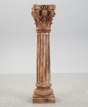 KOLONN, trä. 2000-tal.