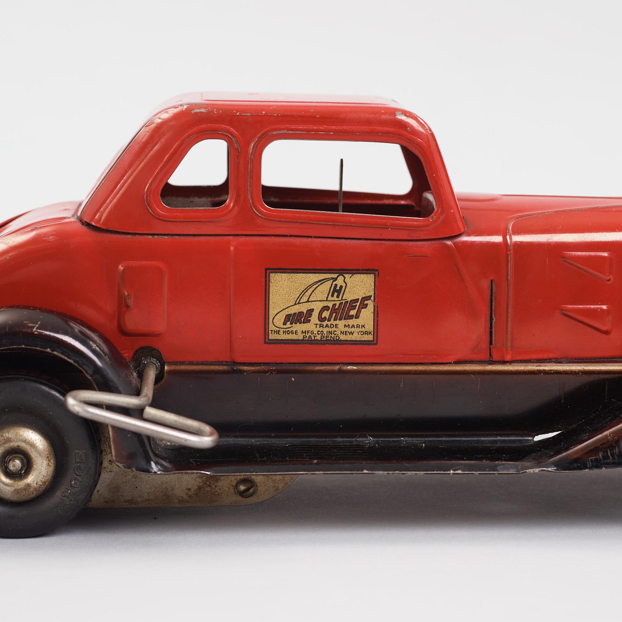 a "Fire Chief" car by The Hoge, USA ca 1940.