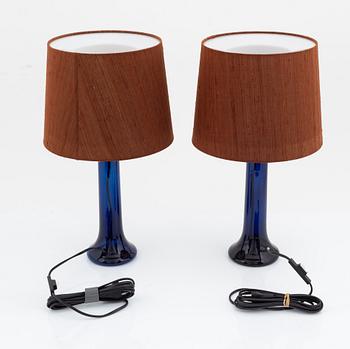 A pair of blue glass table lights, Luxus.