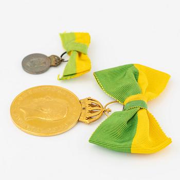 Guldmedalj  Gustaf VI Adolf, Sverige, Kungliga Patriotiska Sällskapet 1964.