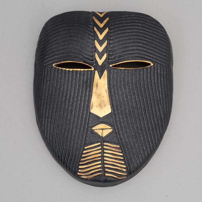 LISA LARSON, mask, stengods, K-studion, Gustavsberg.