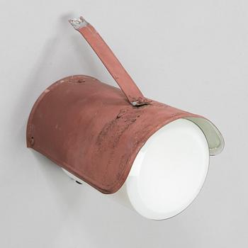 Paavo Tynell, seinävalaisin / ulkovalaisin, malli 7307, Idman. 1900-luvun puoliväli.