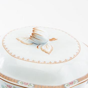 Rörstrand, service, 49 pieces, "Lotus", second half of the 20th century.