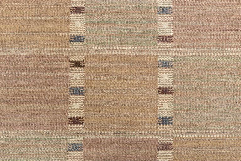 Barbro Nilsson, a carpet, "Falurutan grå", flat weave, ca 297 x 202 cm, signed AB MMF BN.