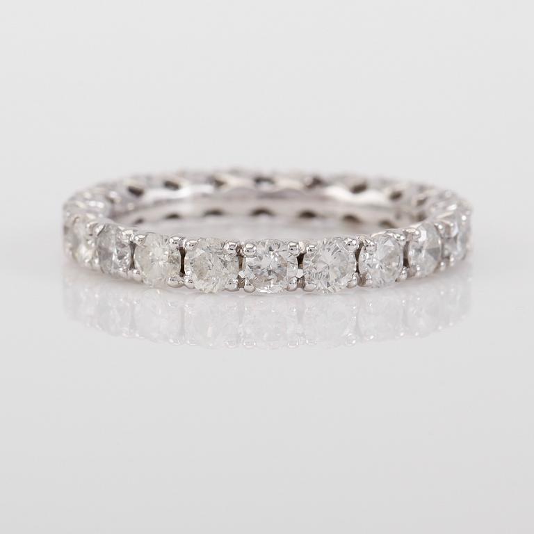 RING, 18K vitguld och diamanter tot ca 2.02 ct.