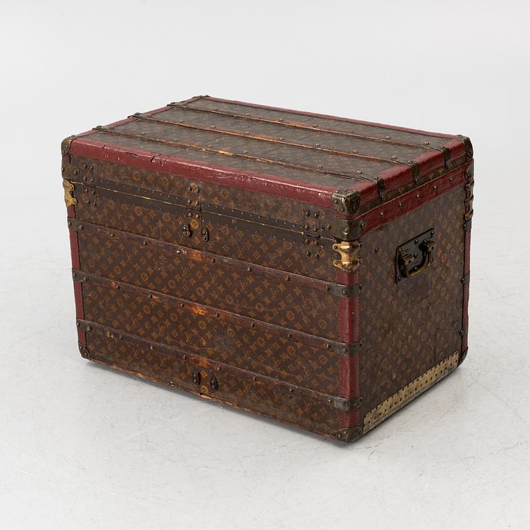 Louis Vuitton, Trunk, circa 1900.