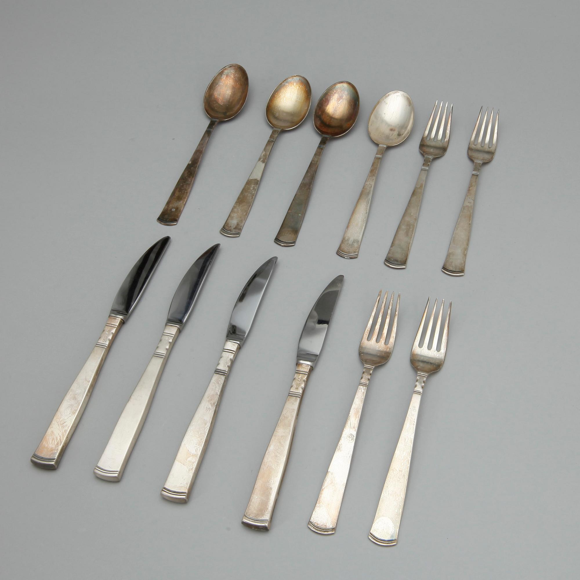 BESTICKSERVISDELAR, 33 stycken, silver, "Rosenholm", Jacob Ängman GAB. Främst 1970-tal. Tot vikt ca 885 gram inkl knivar.