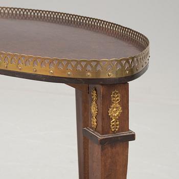 LAMPBORD, gustaviansk stil, sekelskiftet 1900.