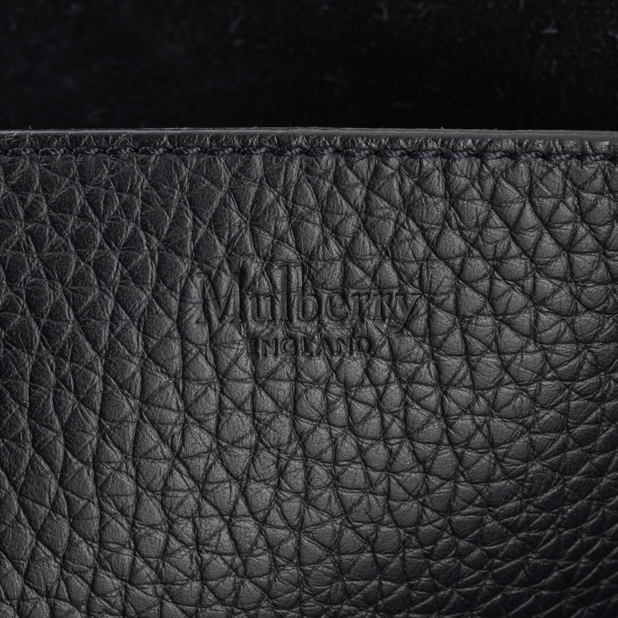 Mulberry, an 'Alexa oversized' handbag.