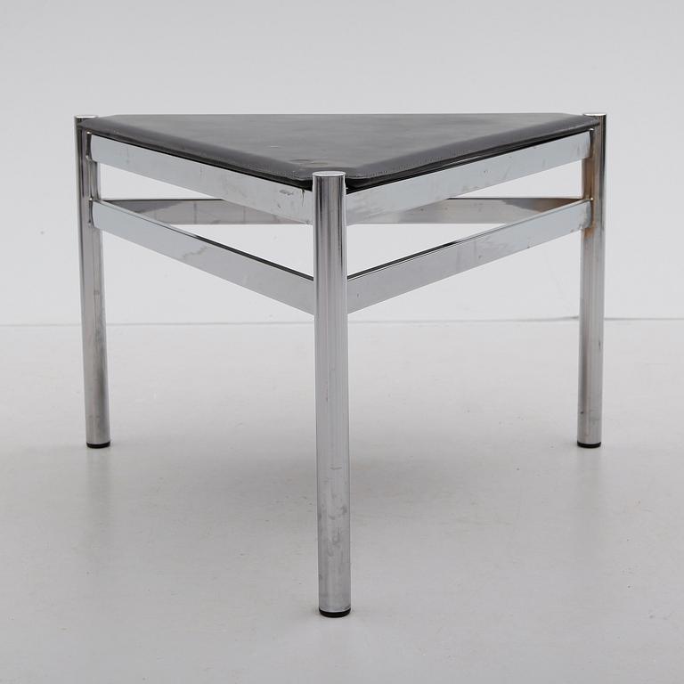 FÅTÖLJER, 1 par OCH BORD, "Inka", Lars och Christina Andersson, 1980-tal.