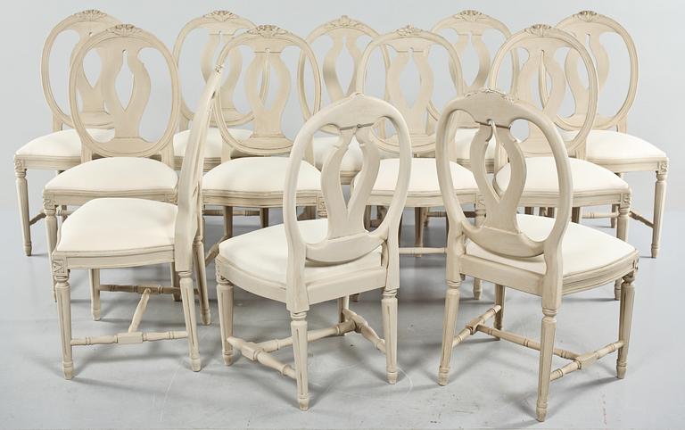 STOLAR, 12 st, snarlika, gustaviansk stil, 1900-tal.
