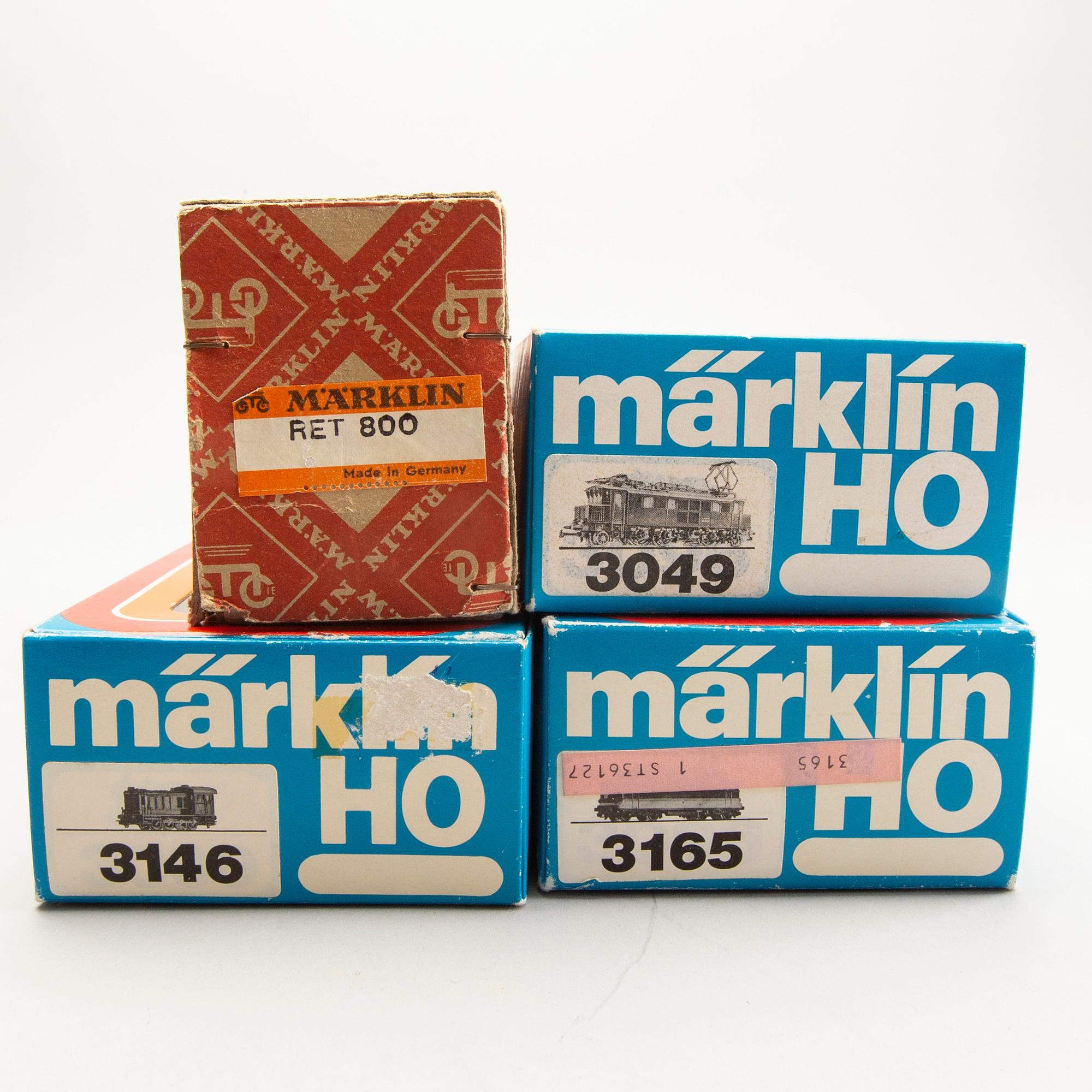 4 Märklin locomotives.